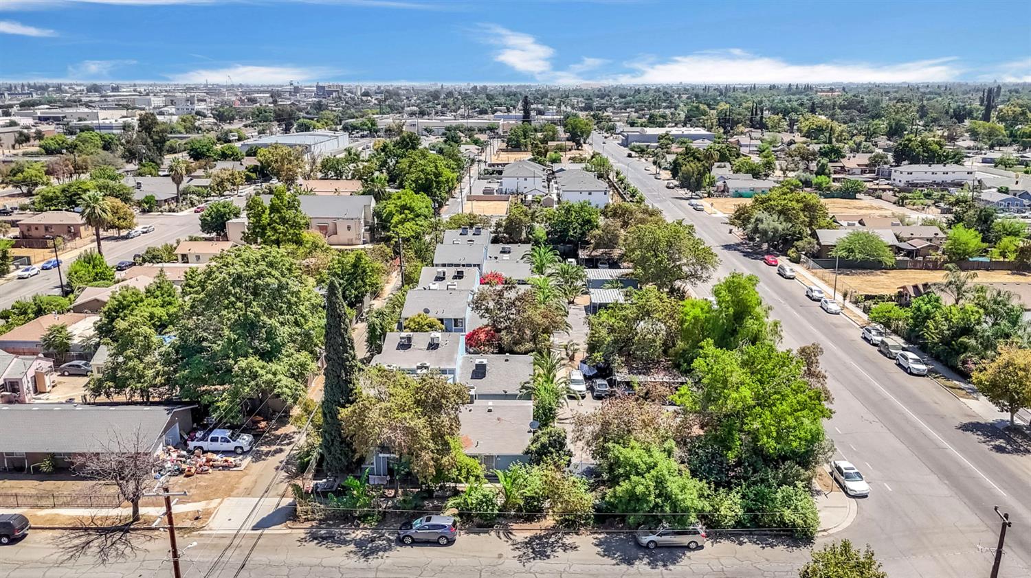 1120 San Joaquin St, Fresno, CA 93706