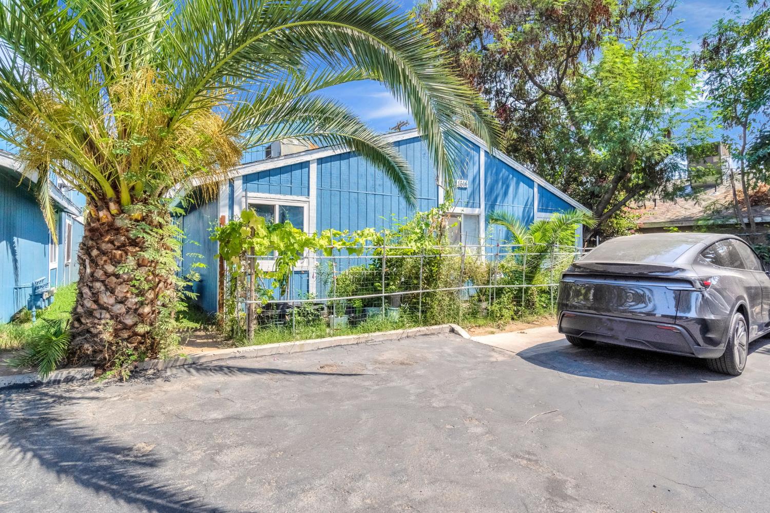 1624 B St, Fresno, CA 93706