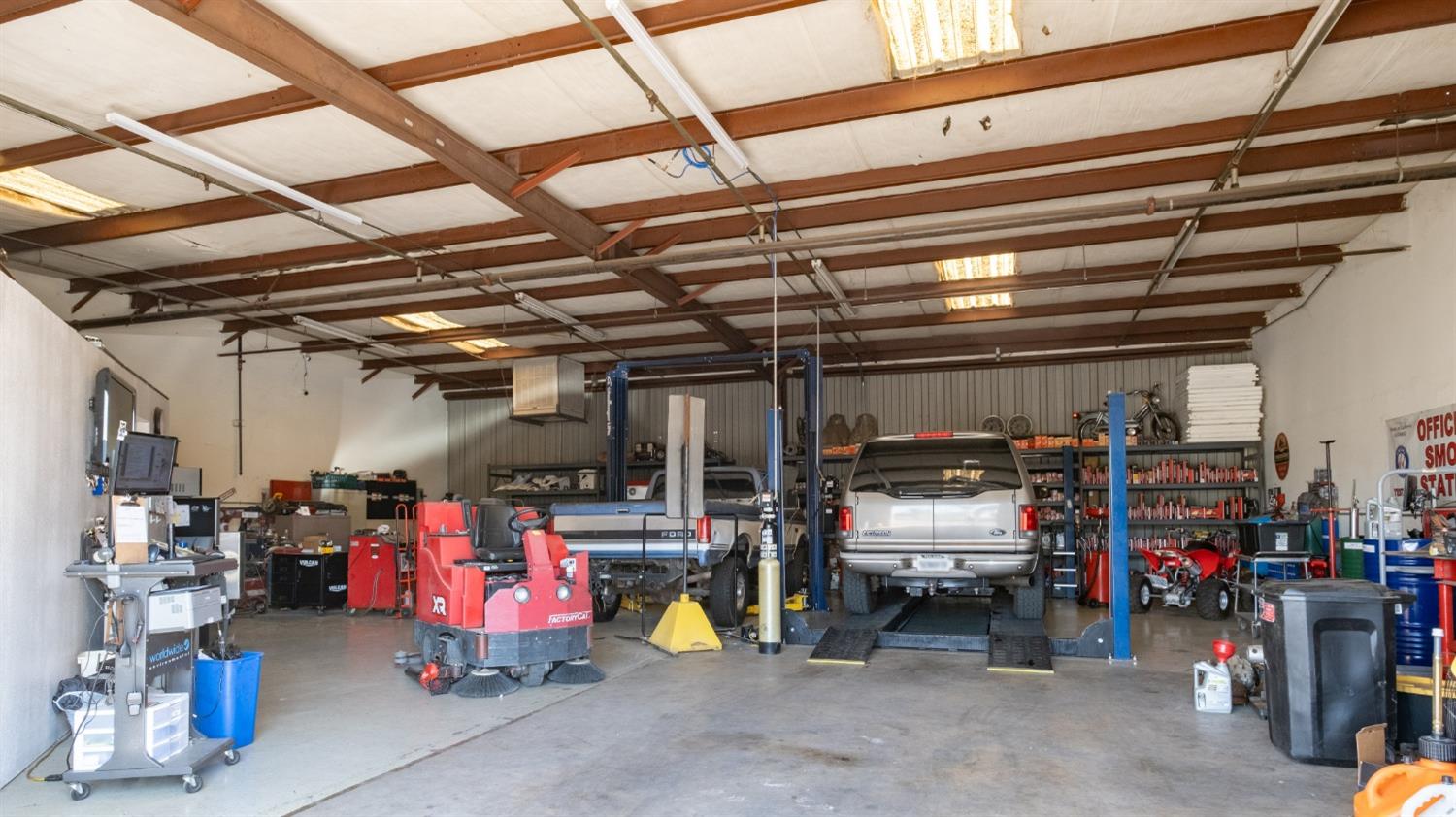 0 Merced St, Dinuba, CA 93618