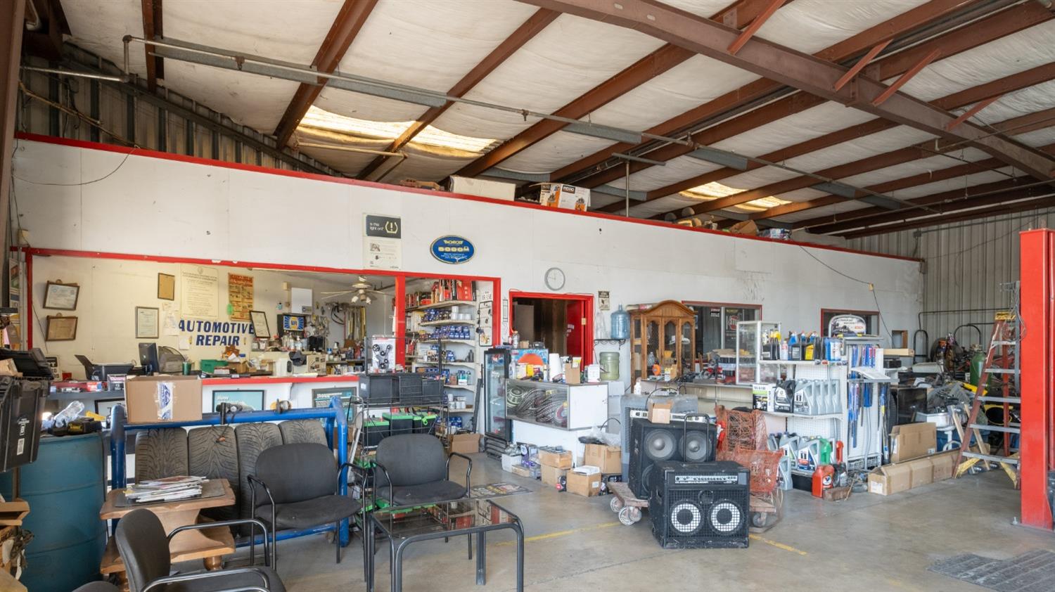 0 Merced St, Dinuba, CA 93618