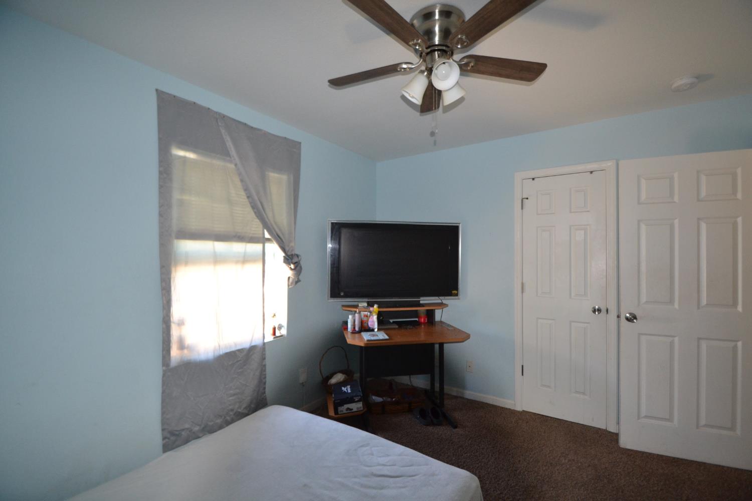 2555 S Lotus Ave, Fresno, CA 93706