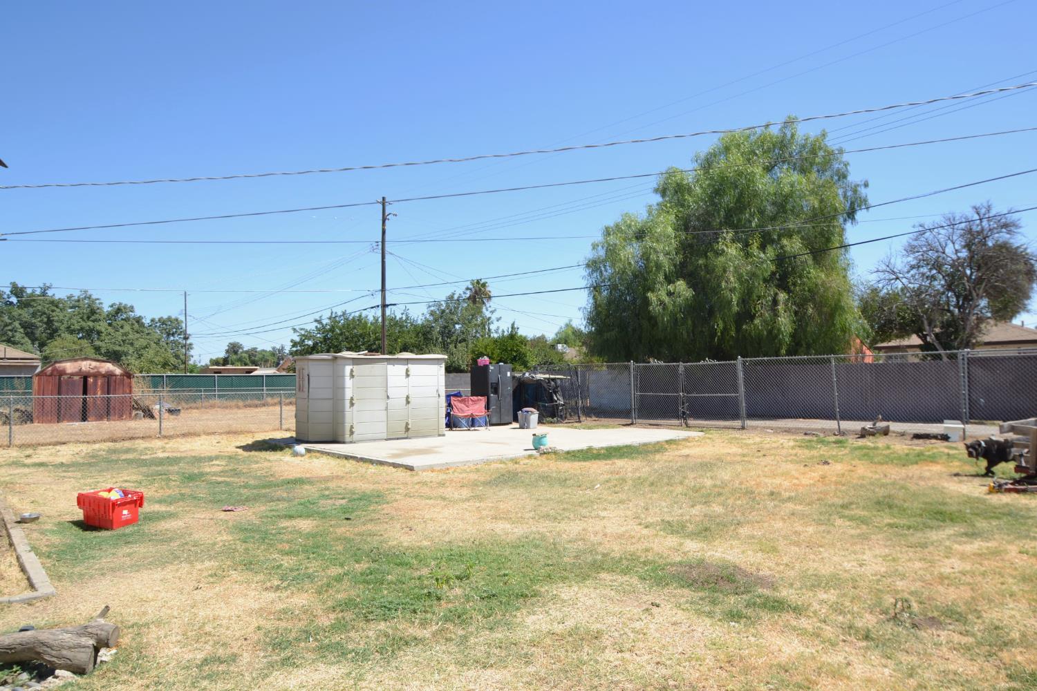 2555 S Lotus Ave, Fresno, CA 93706