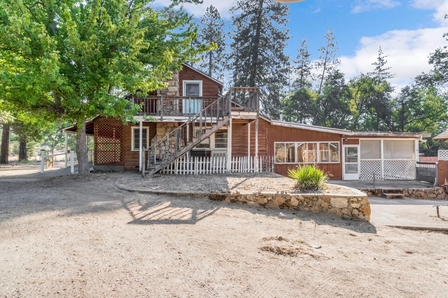 2823 State Highway 49 S, Mariposa, CA 95338