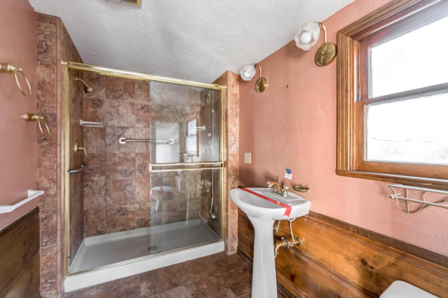 2823 State Highway 49 S, Mariposa, CA 95338