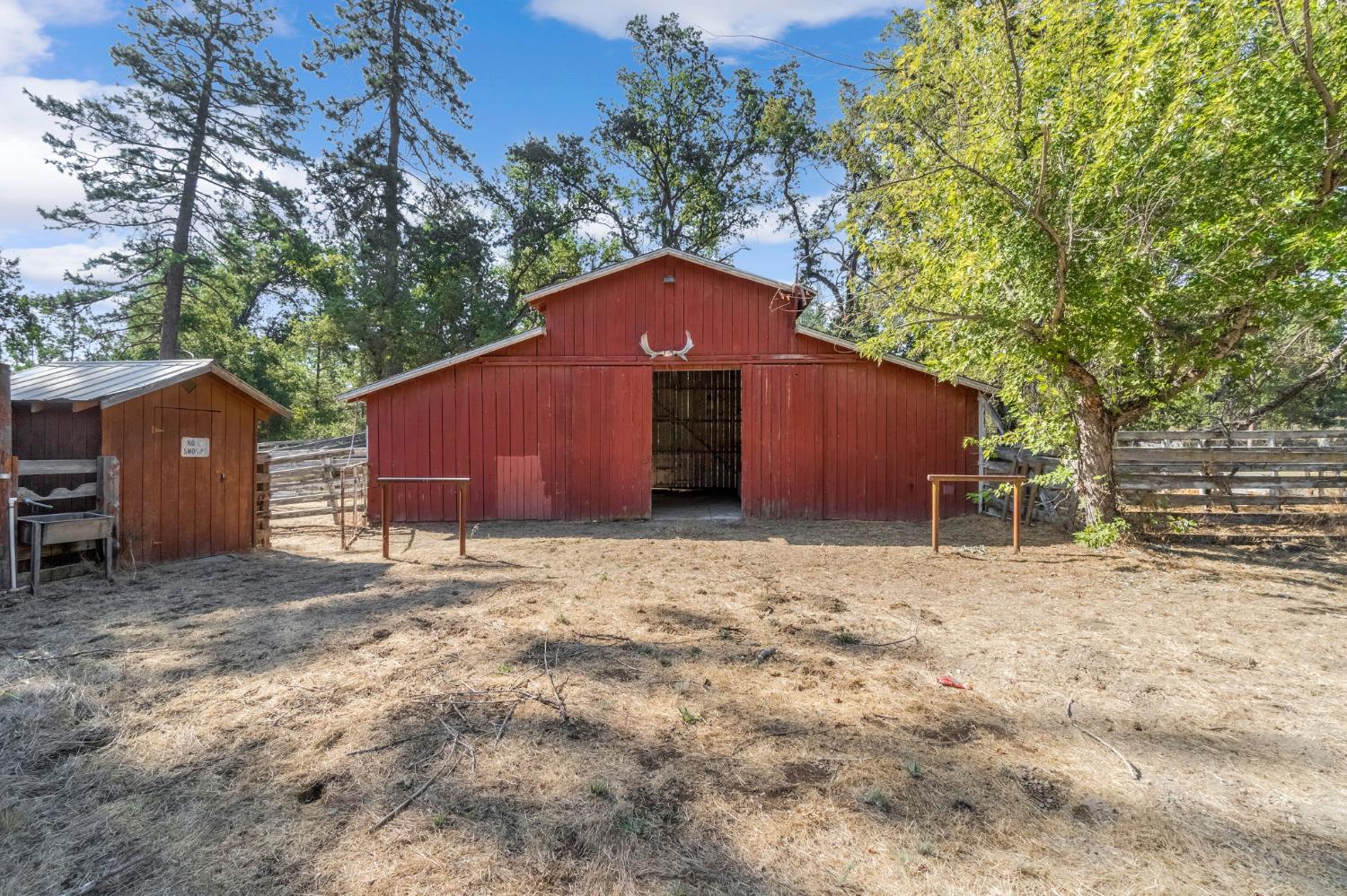 2823 State Highway 49 S, Mariposa, CA 95338