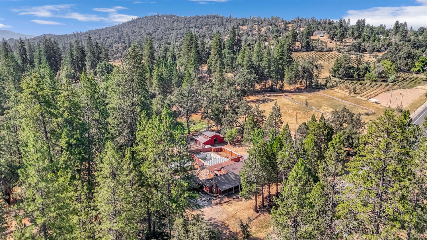 2823 State Highway 49 S, Mariposa, CA 95338