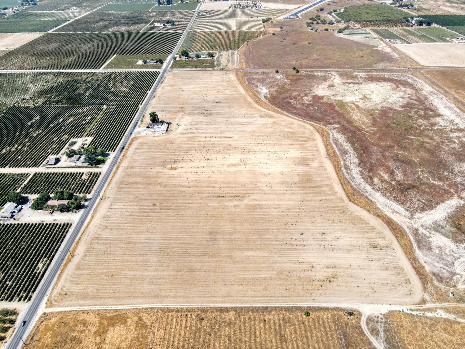 8168 E Floral Ave, Selma, CA 93662