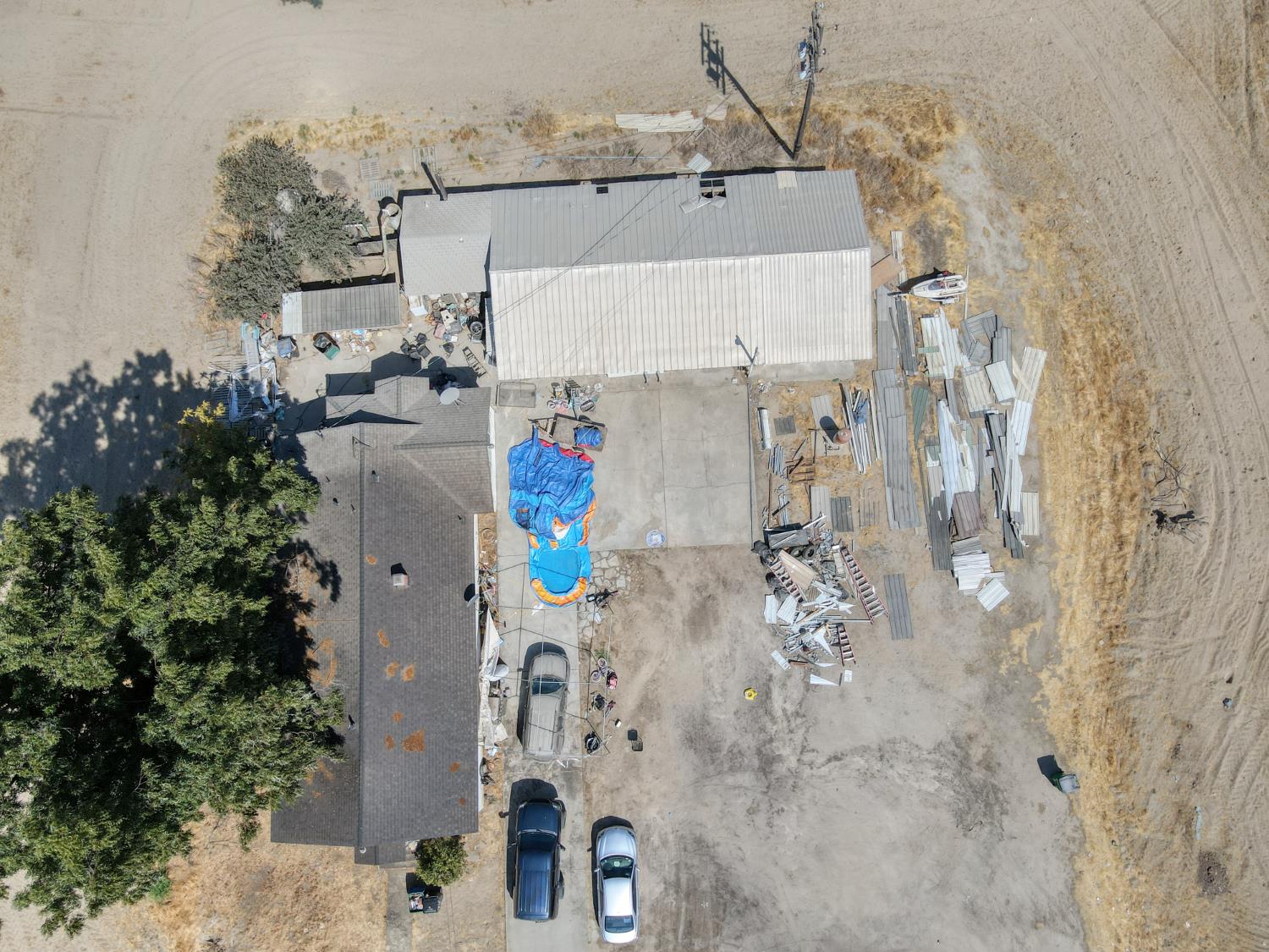 8168 E Floral Ave, Selma, CA 93662