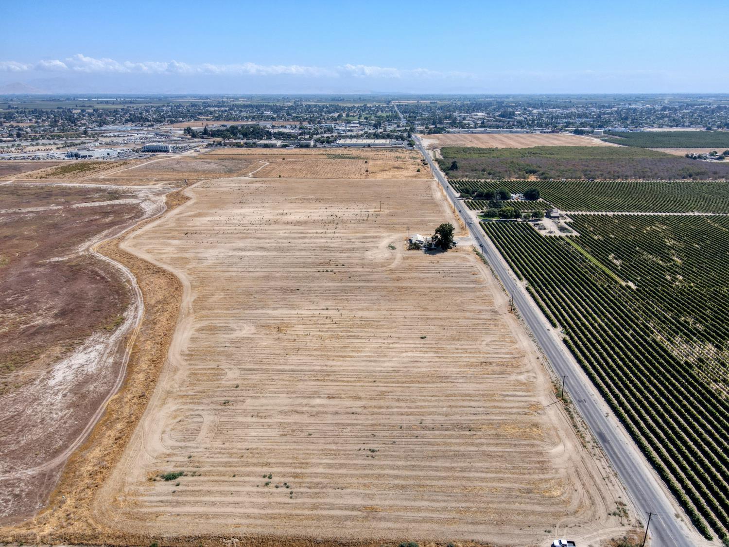 8168 E Floral Ave, Selma, CA 93662