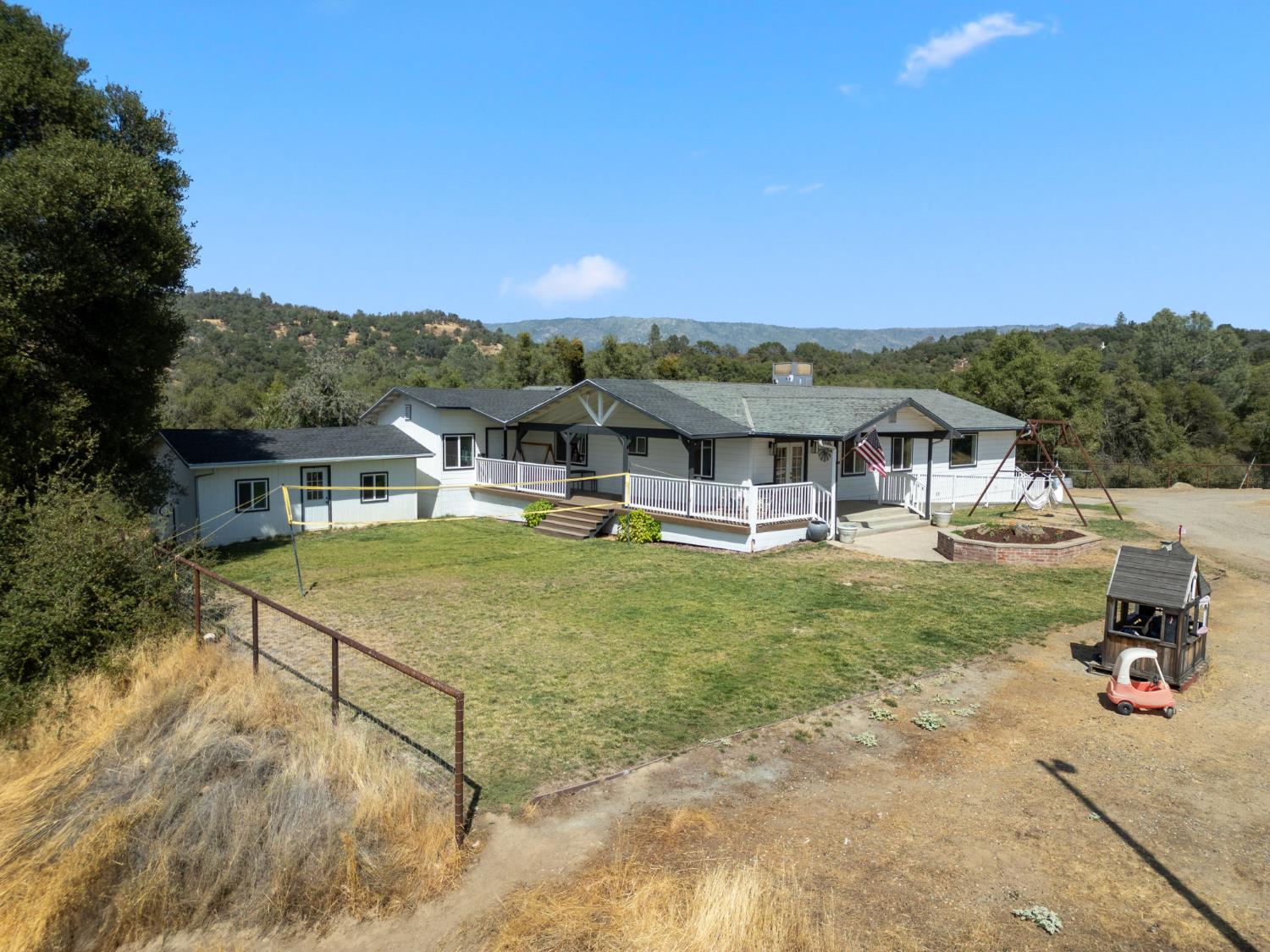 53777 Road 200, O neals, CA 93645