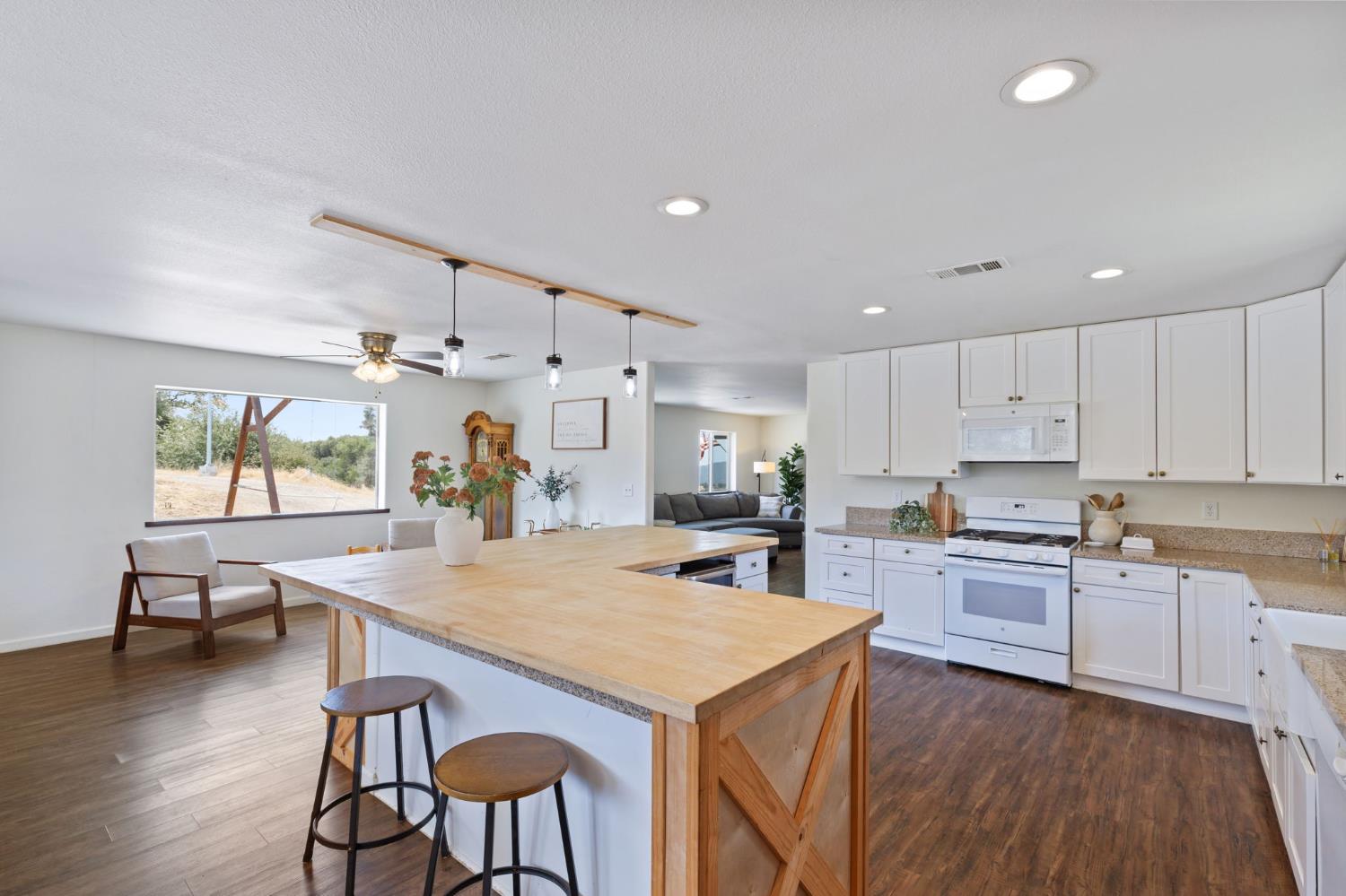 53777 Road 200, O neals, CA 93645