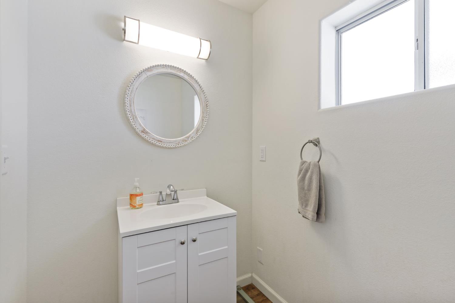 53777 Road 200, O neals, CA 93645