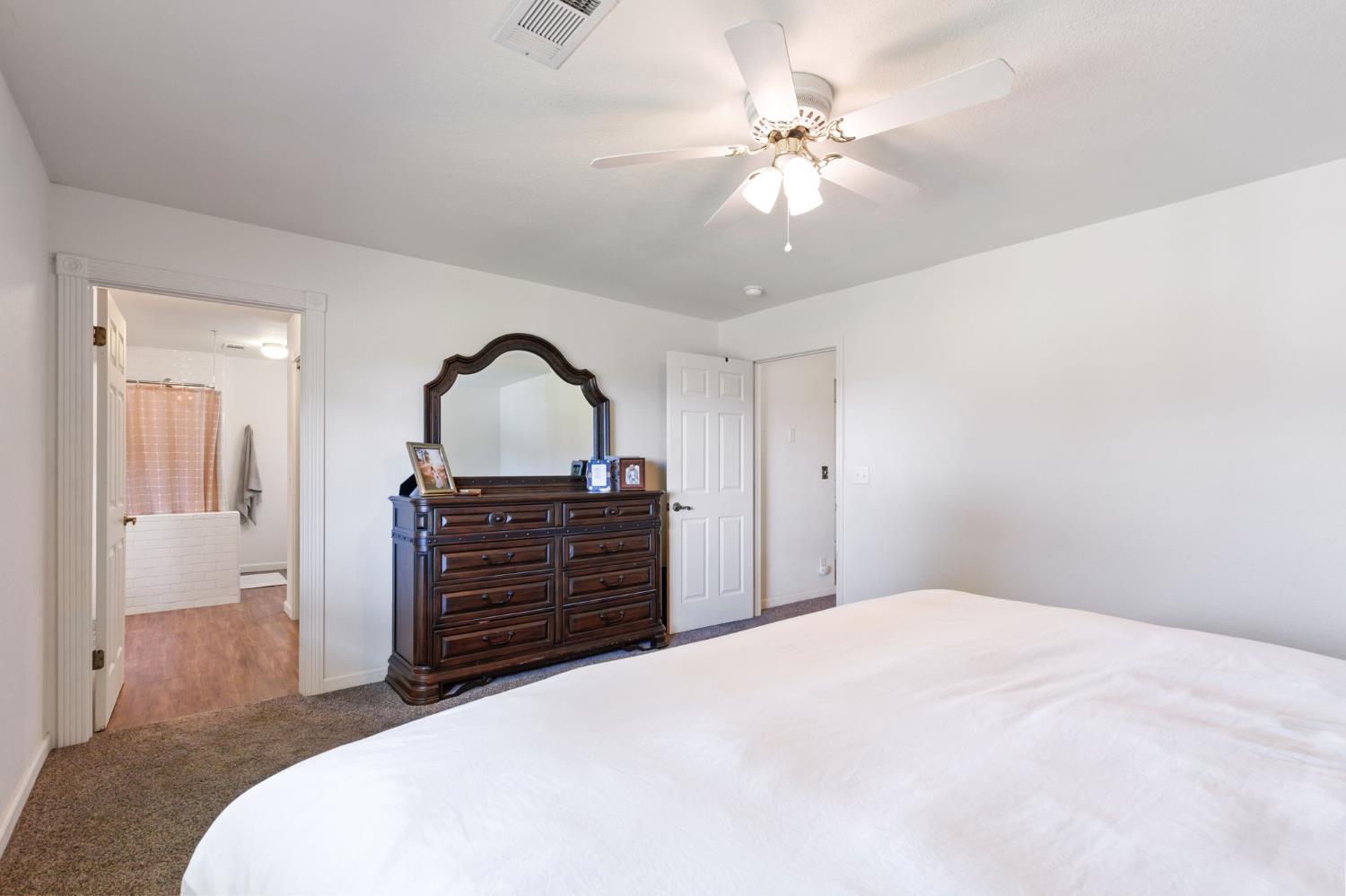 53777 Road 200, O neals, CA 93645