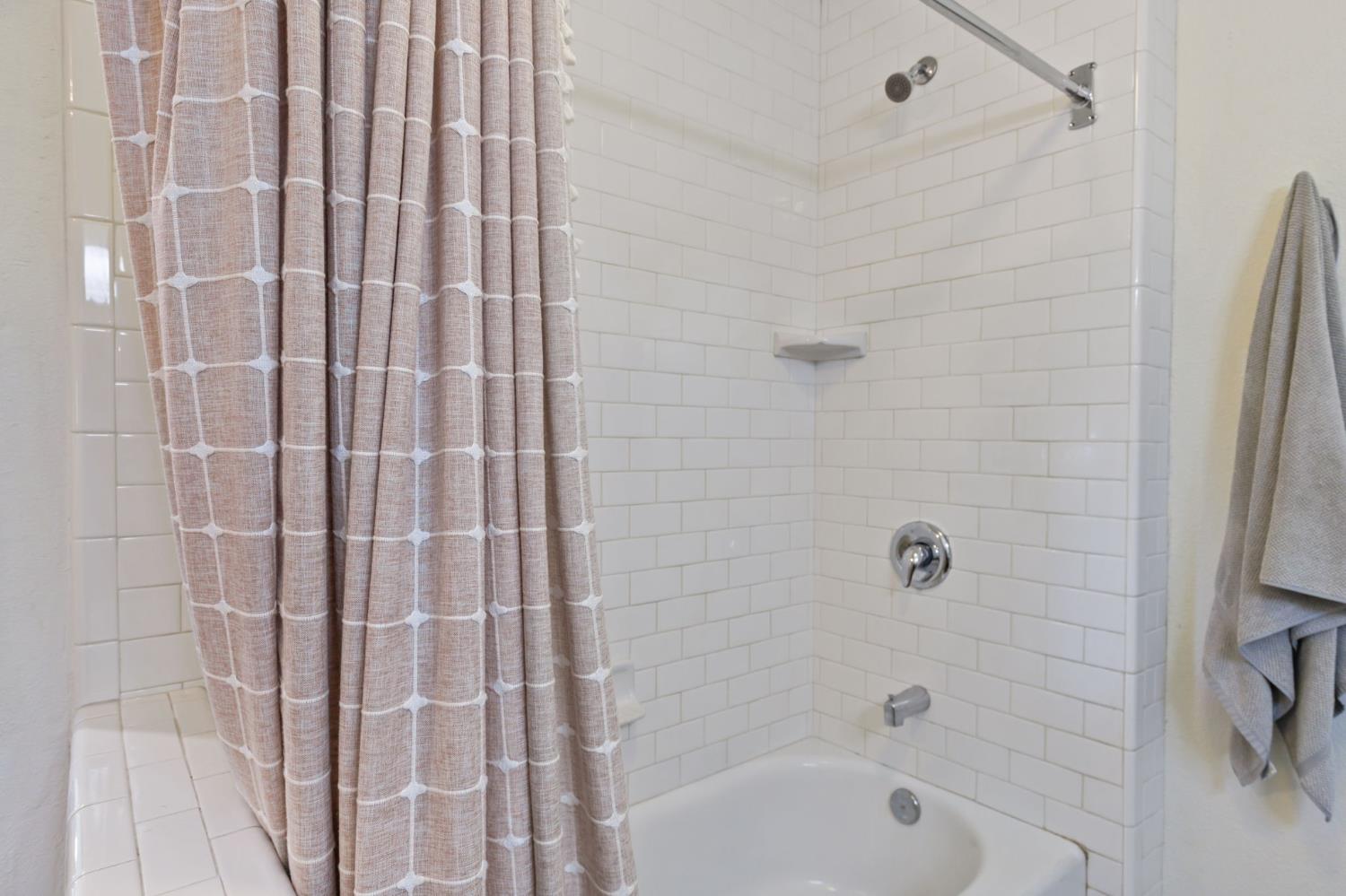 53777 Road 200, O neals, CA 93645