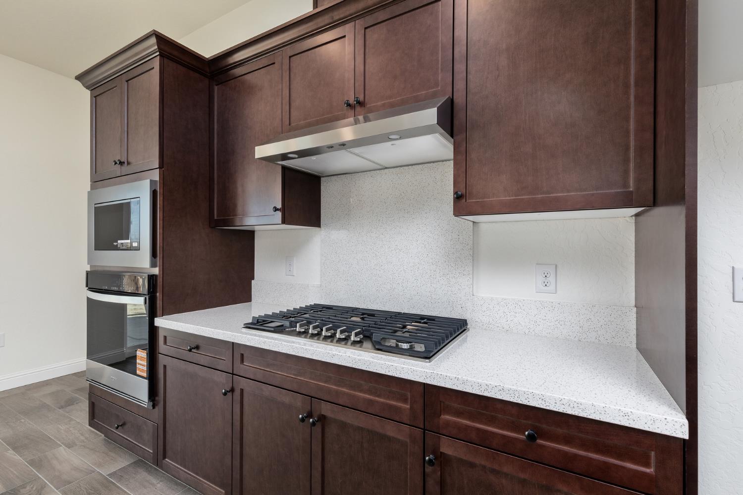 3091 19th Ave, Kingsburg, CA 93631