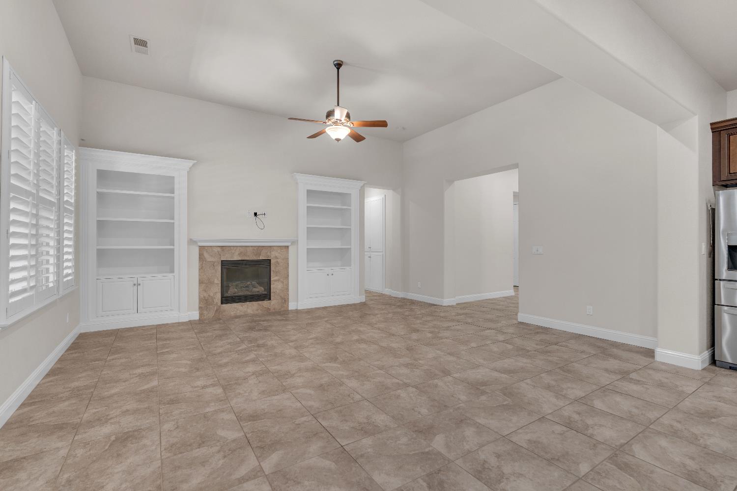 3560 Bloomfield Ln, Clovis, CA 93619