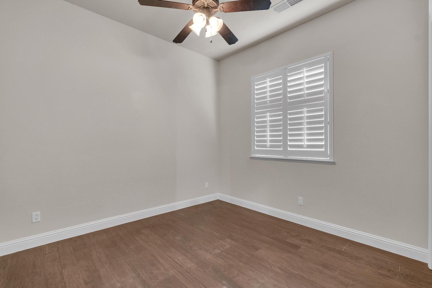 3560 Bloomfield Ln, Clovis, CA 93619