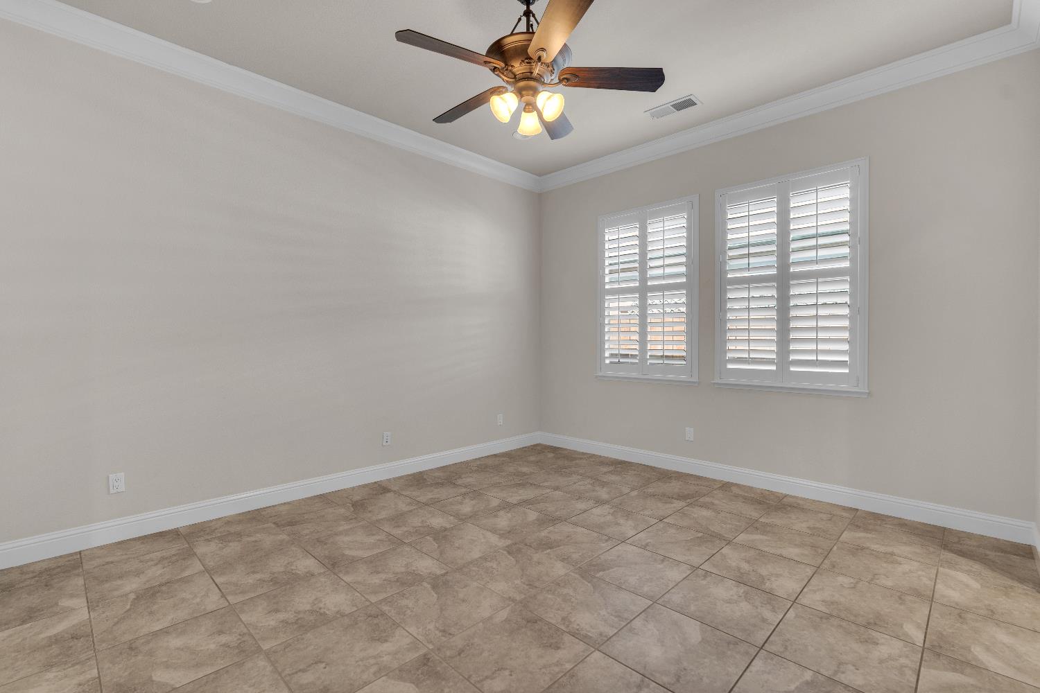 3560 Bloomfield Ln, Clovis, CA 93619