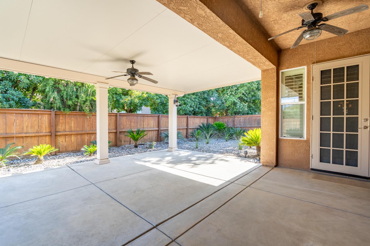 3560 Bloomfield Ln, Clovis, CA 93619