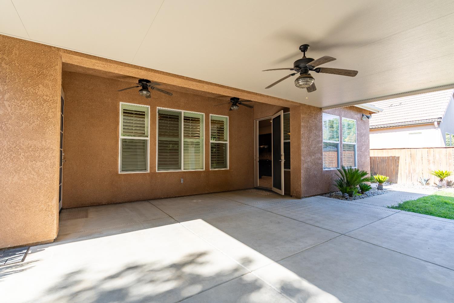 3560 Bloomfield Ln, Clovis, CA 93619