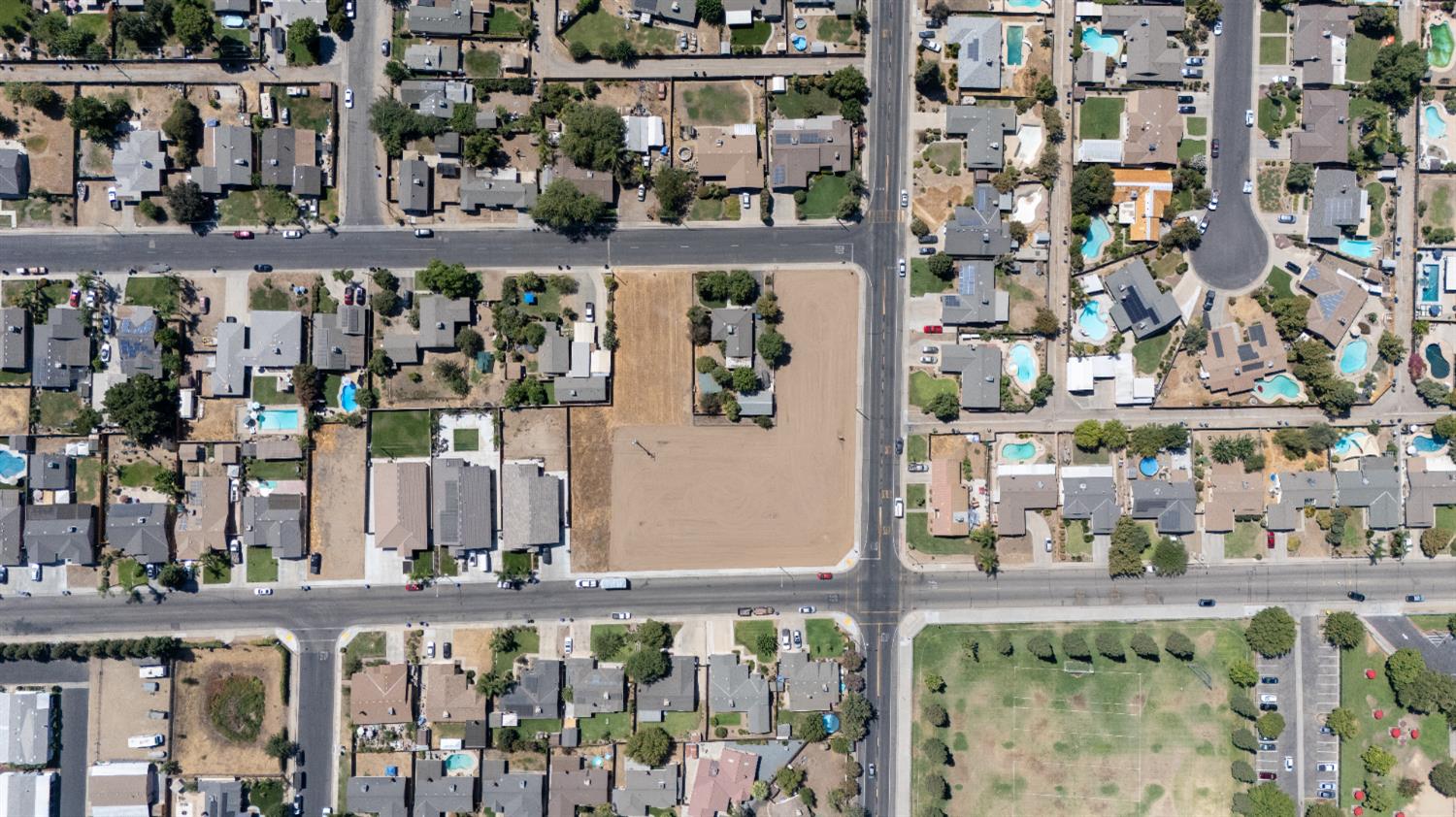 0 0 N Hayes Ave, Dinuba, CA 93618