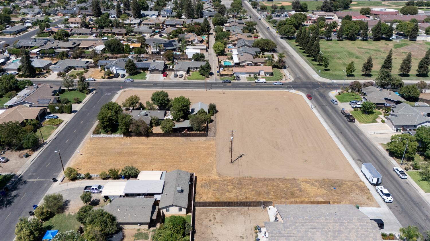 0 0 N Hayes Ave, Dinuba, CA 93618