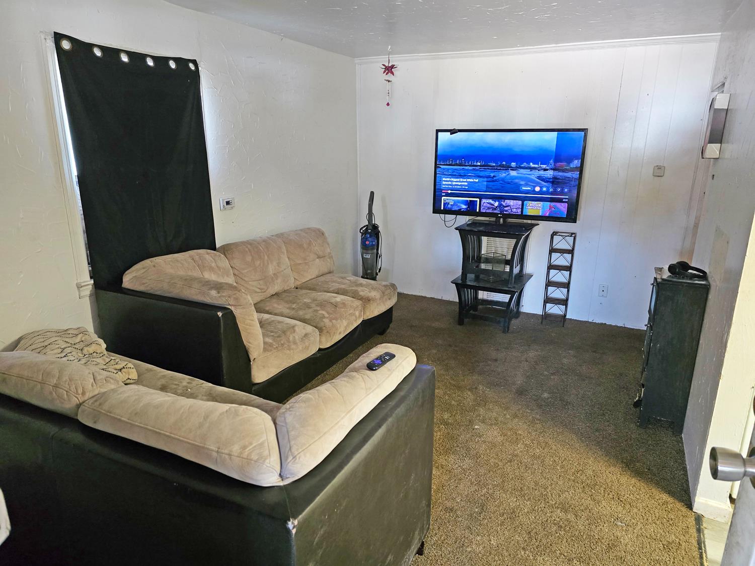 2217 E Webster Ave, Fresno, CA 93701