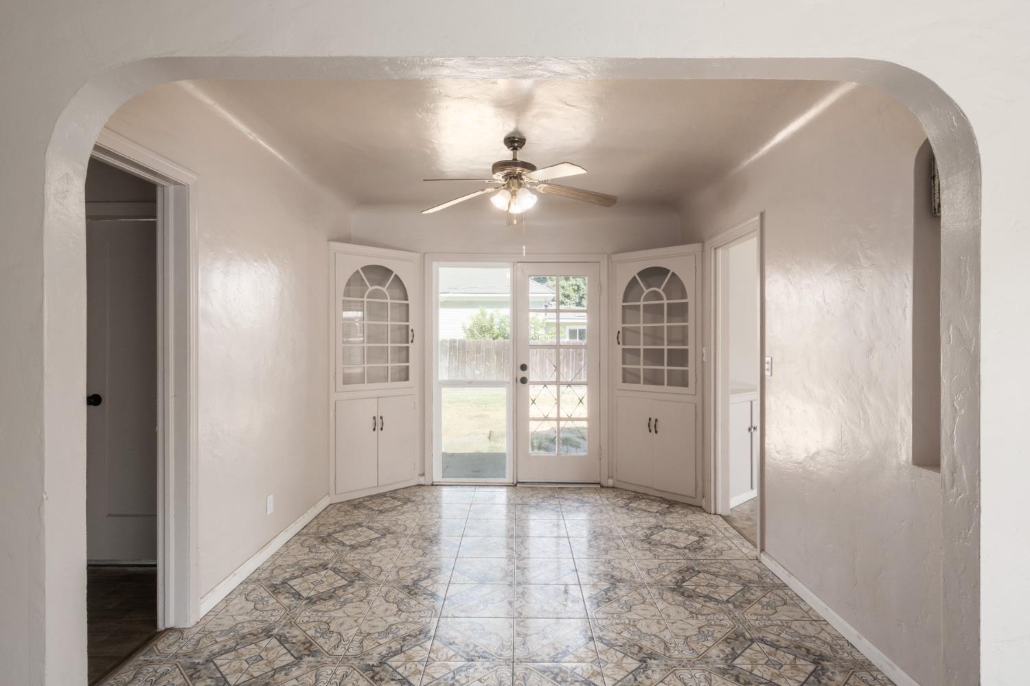 2043 11Th St, Reedley, CA 93654