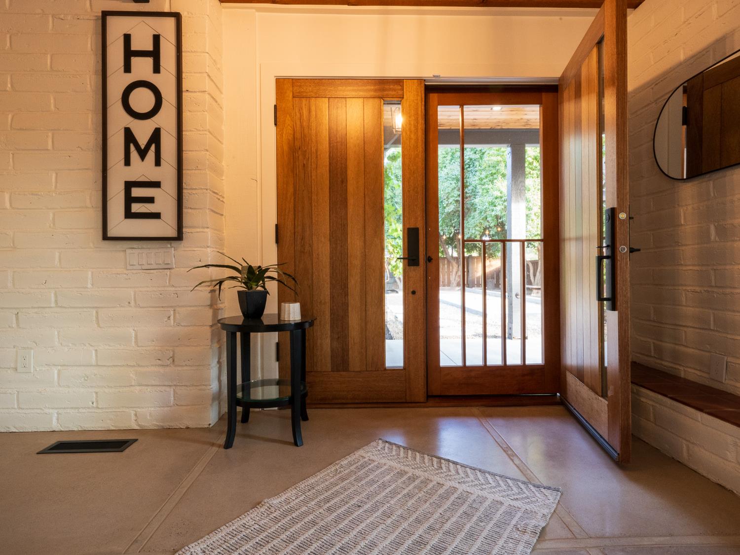 2284 W Palo Alto Ave, Fresno, CA 93711