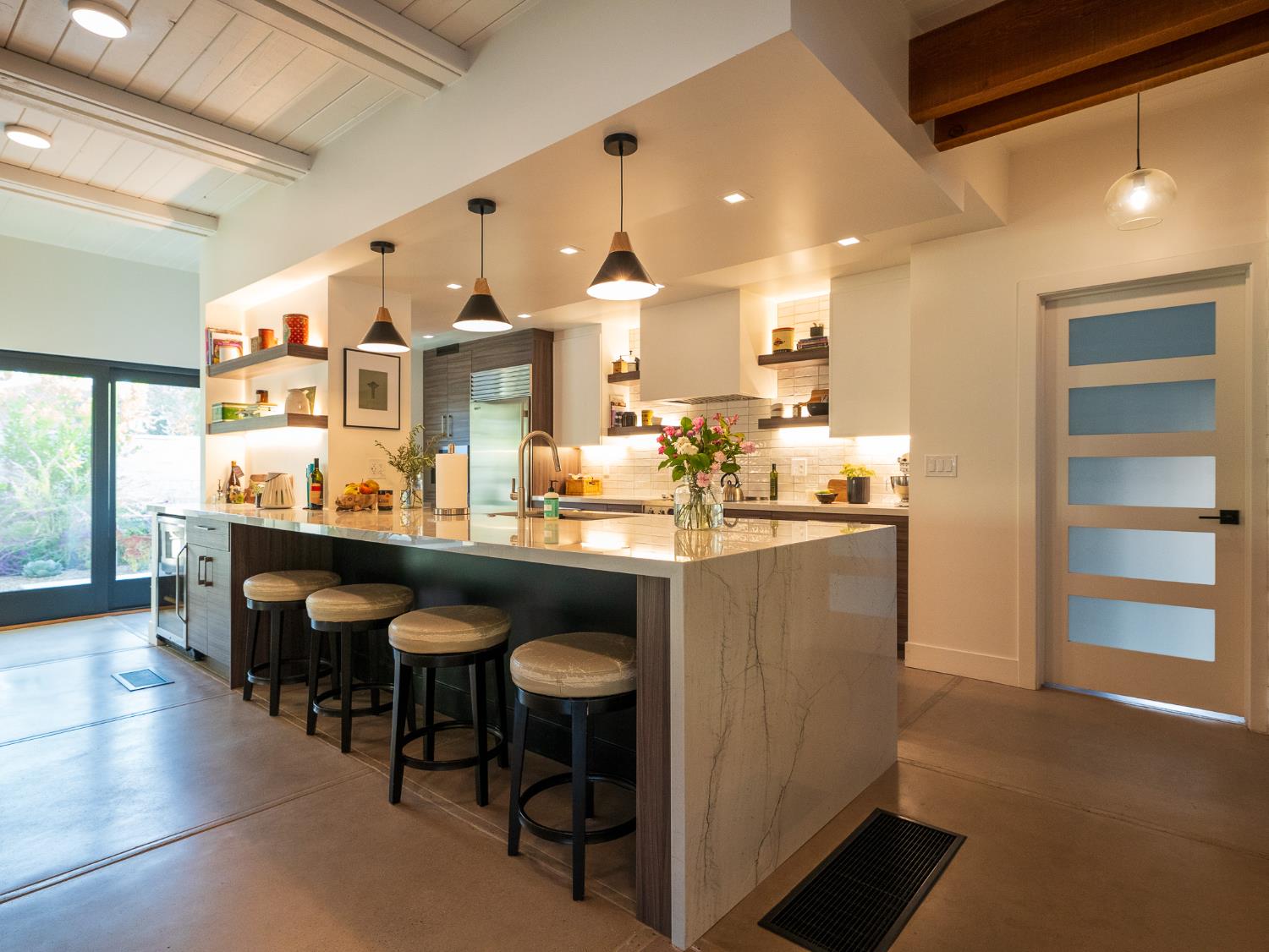 2284 W Palo Alto Ave, Fresno, CA 93711