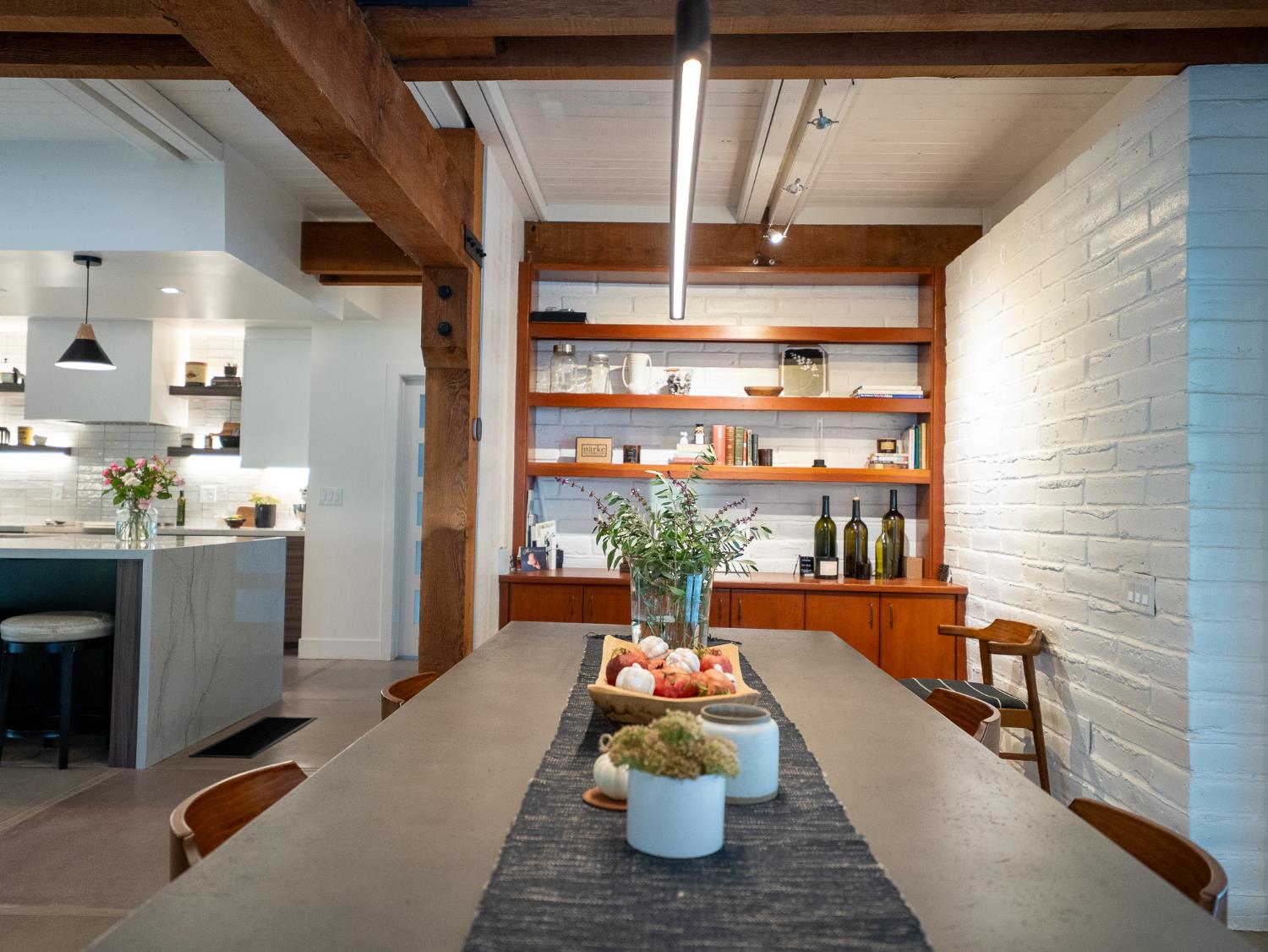 2284 W Palo Alto Ave, Fresno, CA 93711