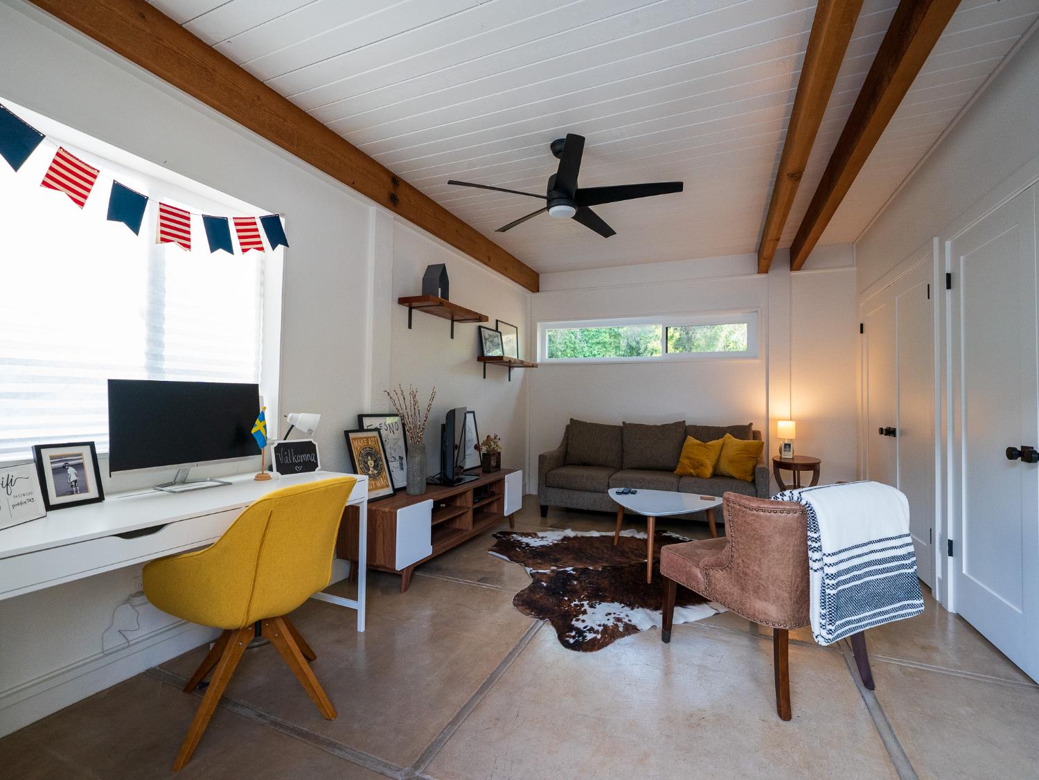 2284 W Palo Alto Ave, Fresno, CA 93711