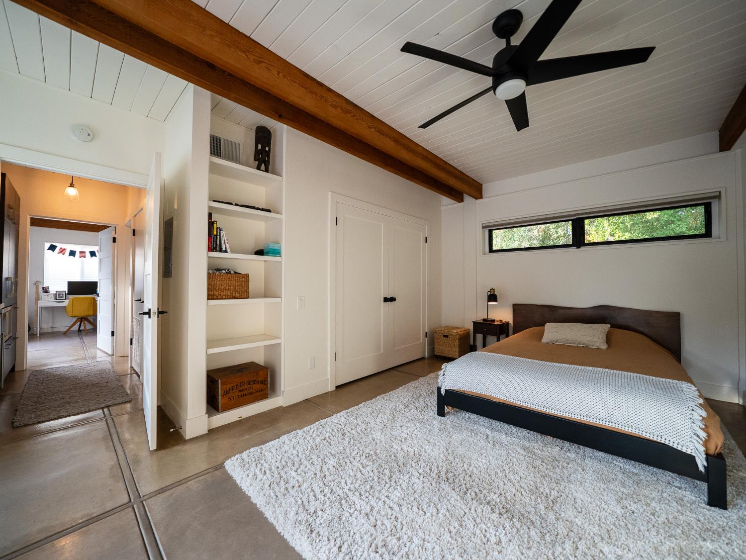 2284 W Palo Alto Ave, Fresno, CA 93711