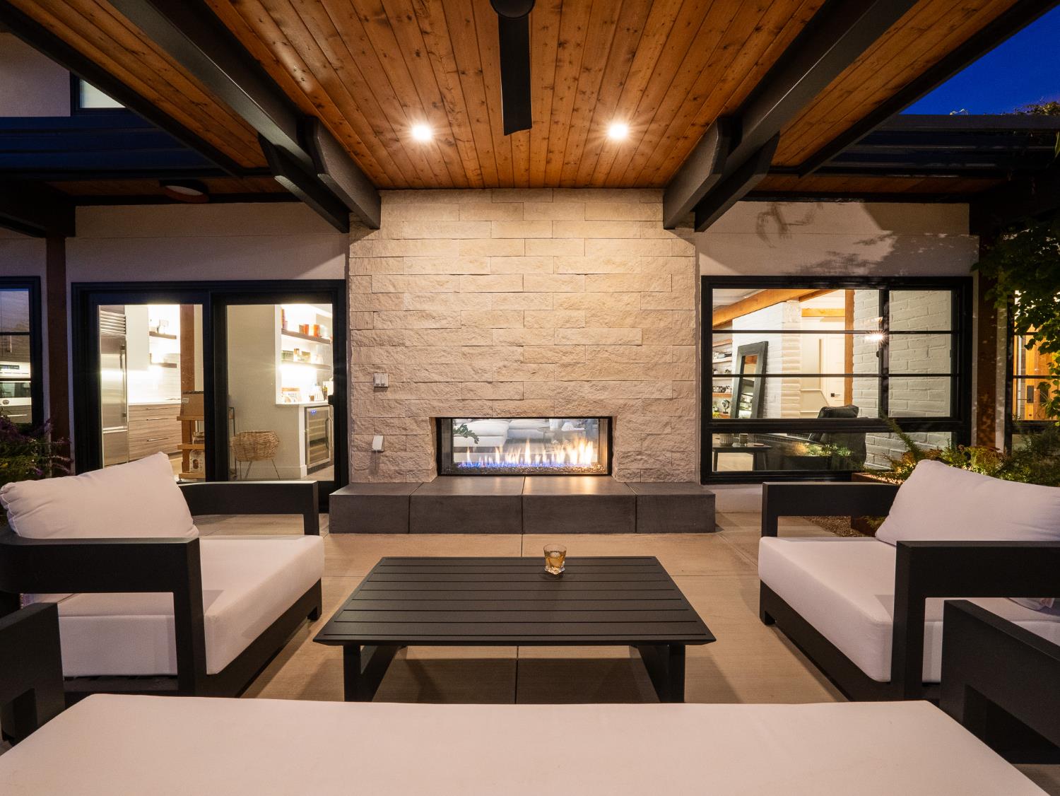 2284 W Palo Alto Ave, Fresno, CA 93711