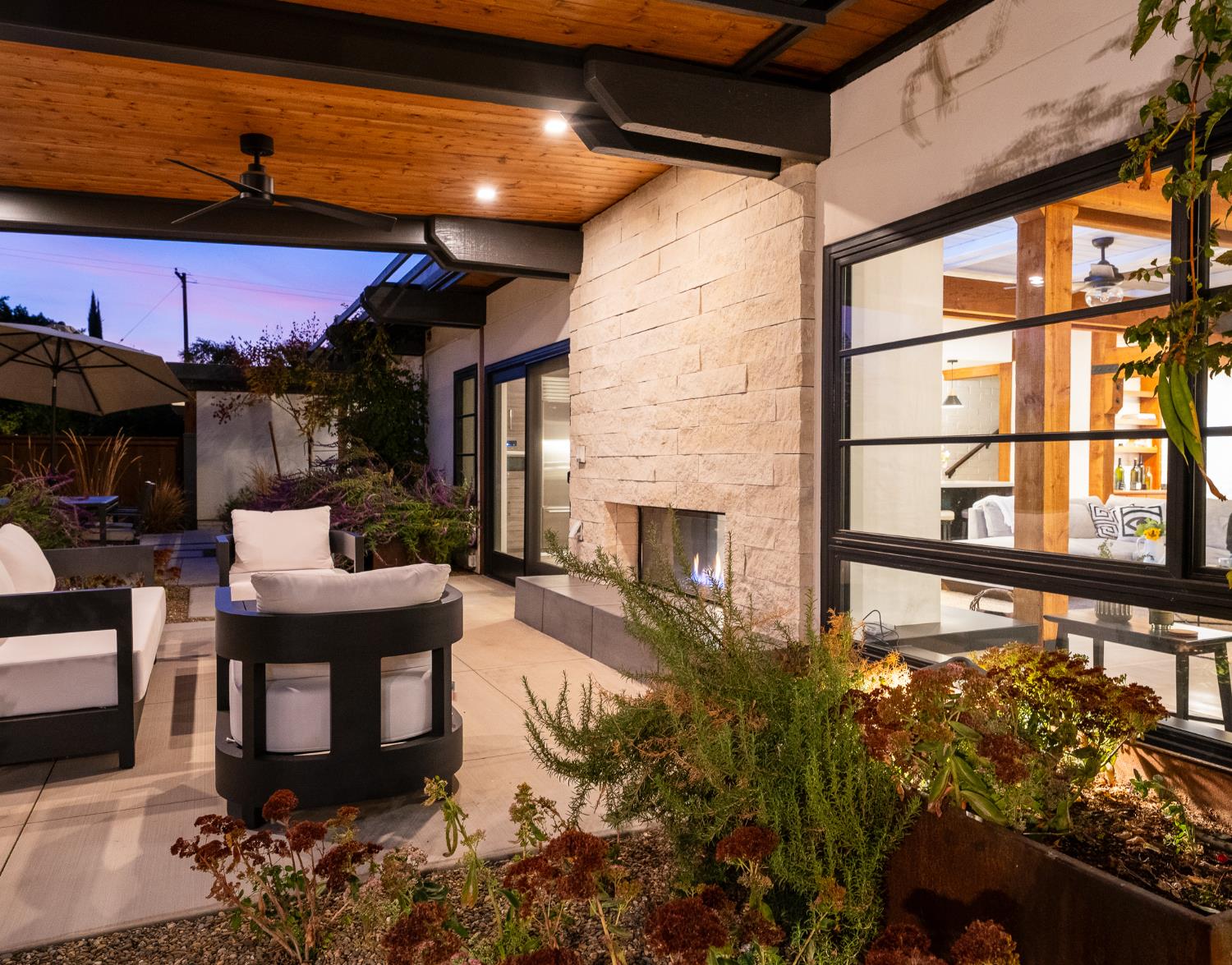 2284 W Palo Alto Ave, Fresno, CA 93711