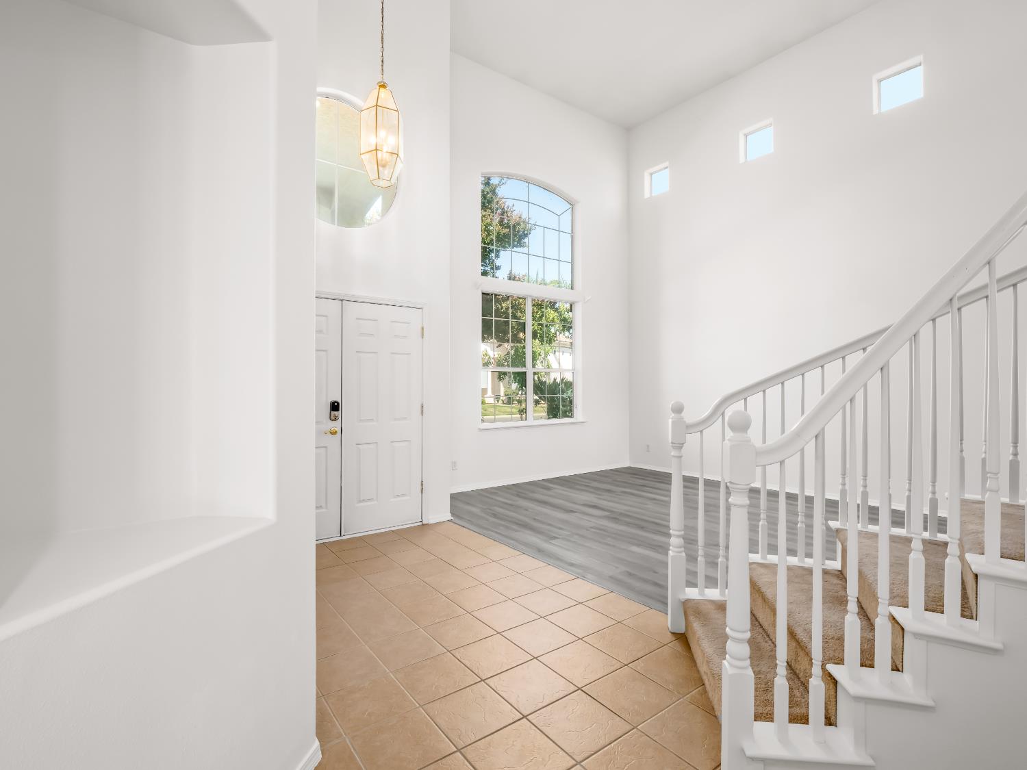 5779 W Bluff Ave, Fresno, CA 93722