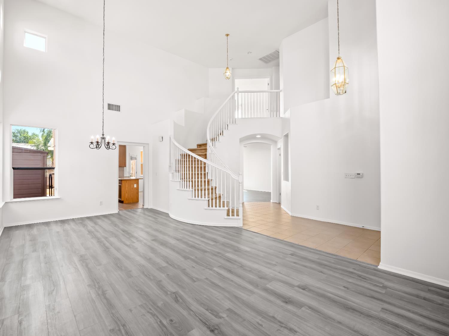 5779 W Bluff Ave, Fresno, CA 93722