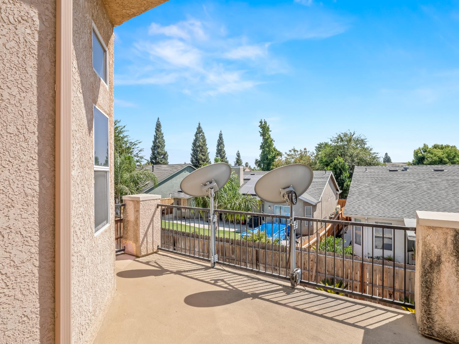 5779 W Bluff Ave, Fresno, CA 93722