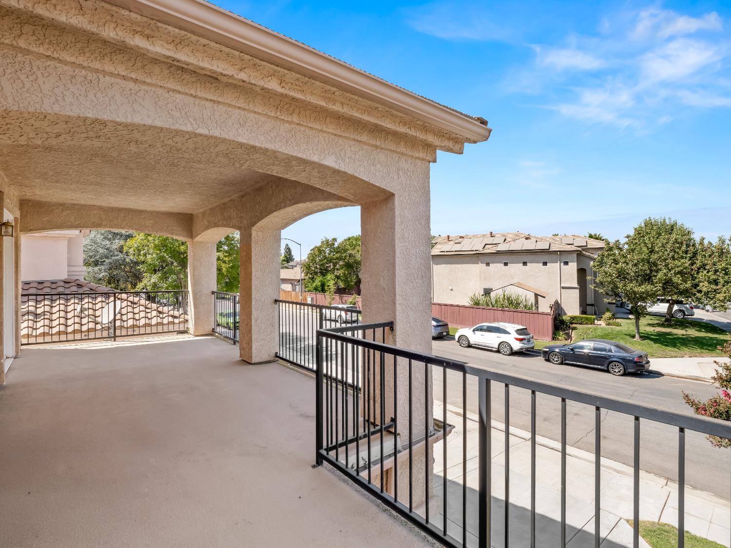 5779 W Bluff Ave, Fresno, CA 93722