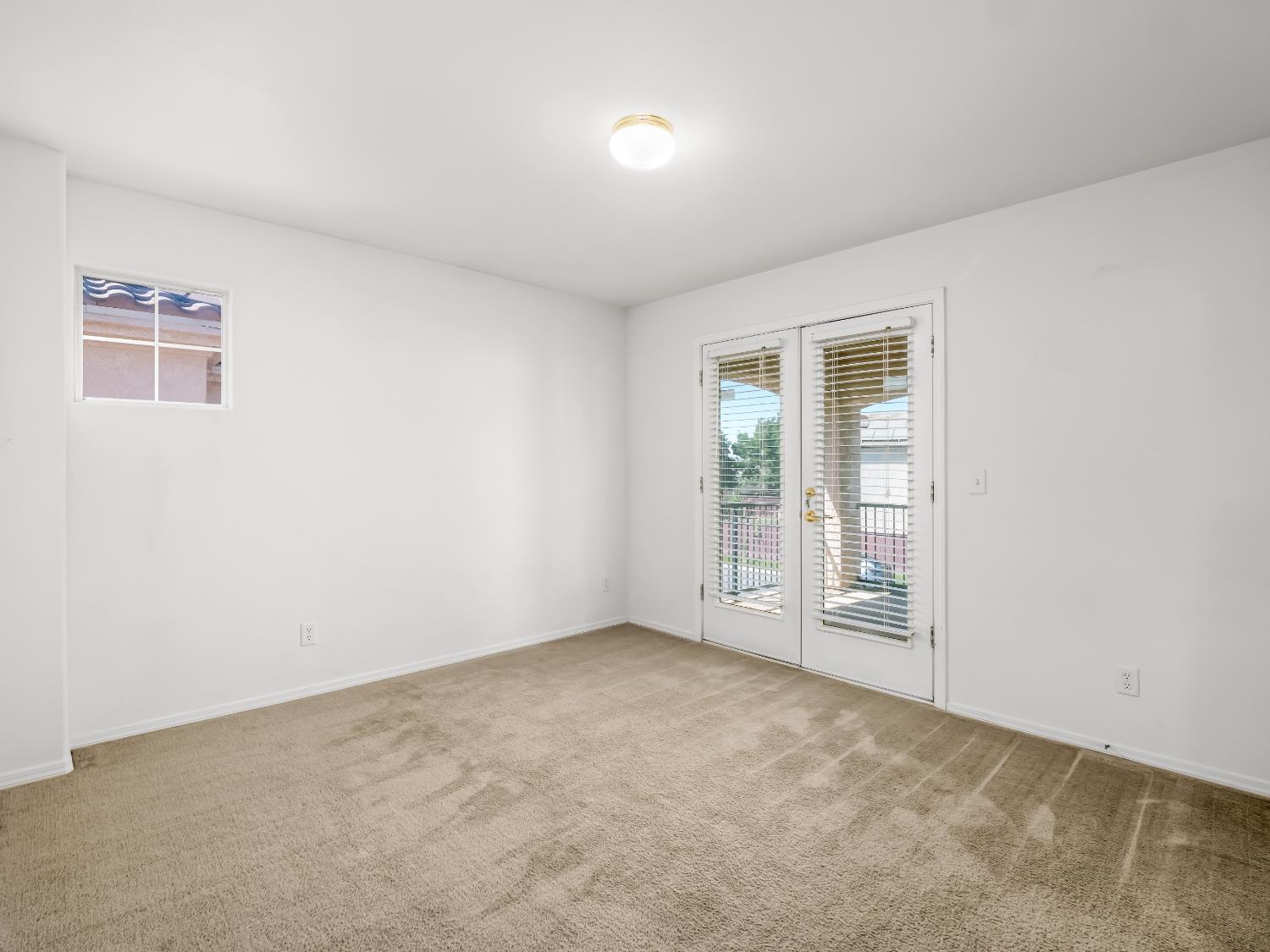 5779 W Bluff Ave, Fresno, CA 93722