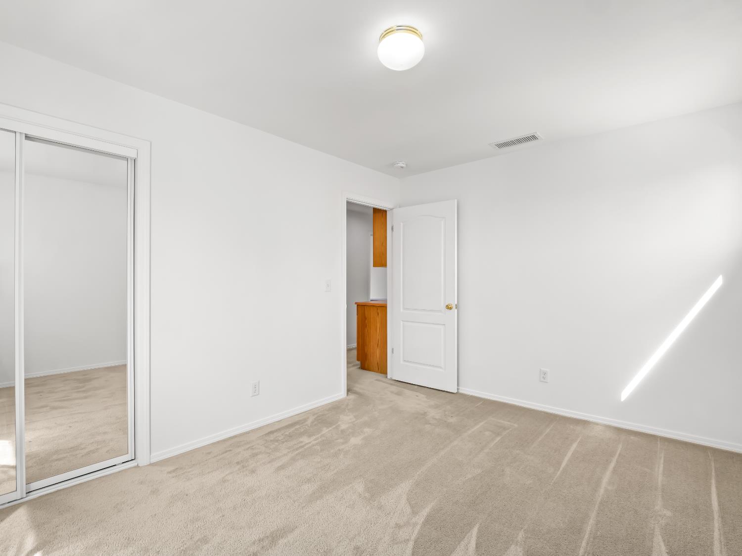 5779 W Bluff Ave, Fresno, CA 93722