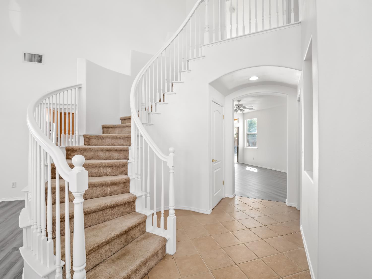 5779 W Bluff Ave, Fresno, CA 93722