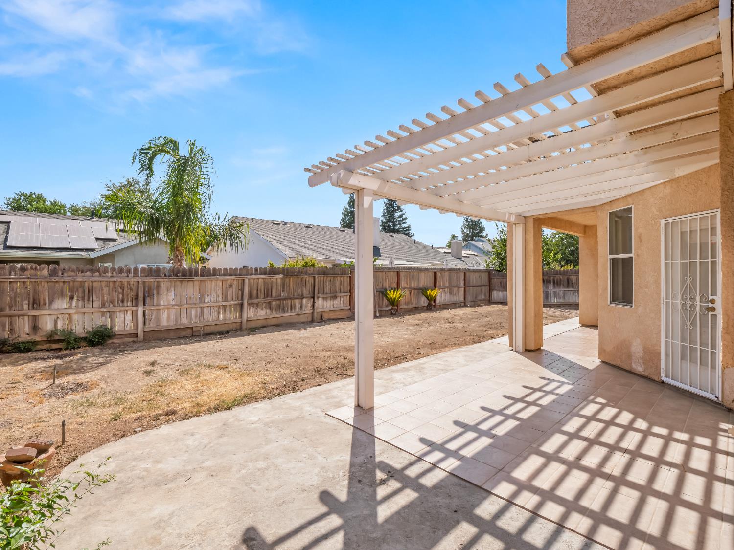 5779 W Bluff Ave, Fresno, CA 93722