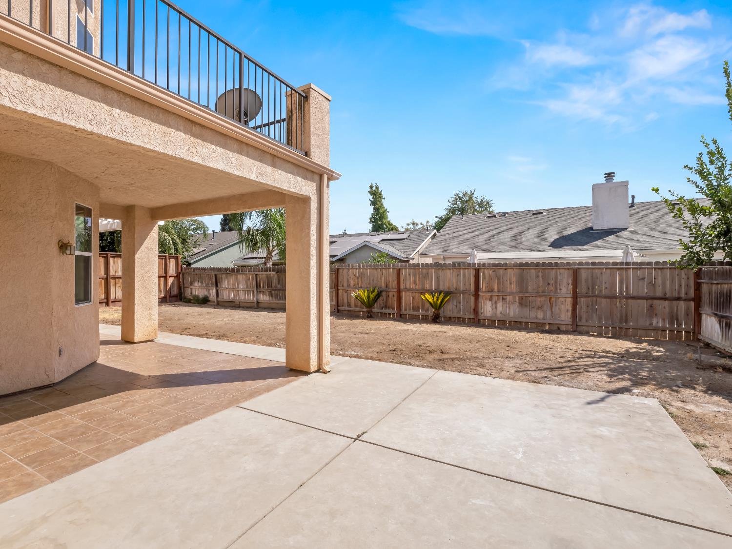 5779 W Bluff Ave, Fresno, CA 93722