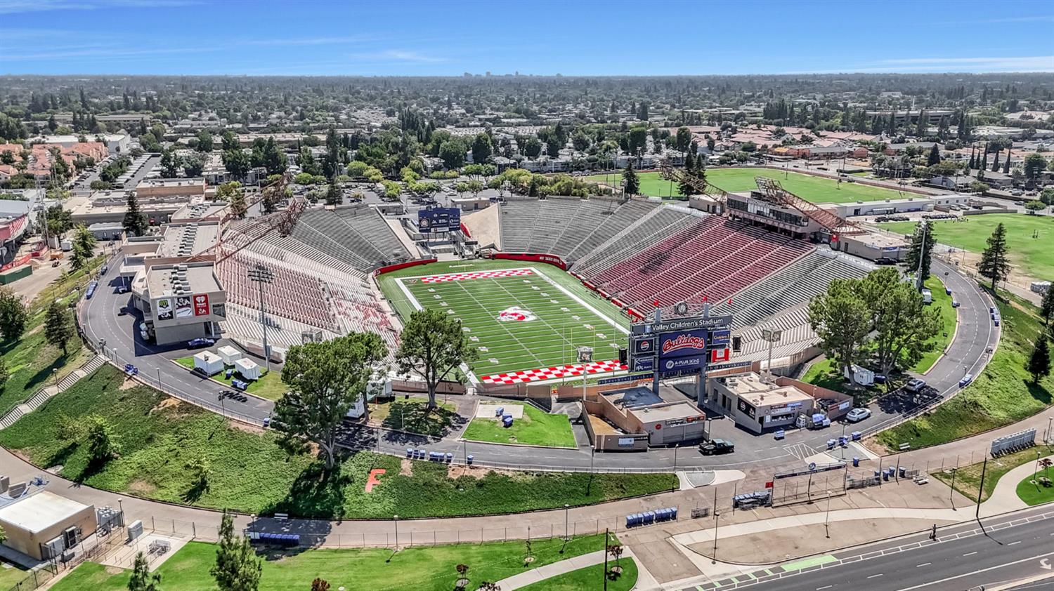 1591 E Almendra, Fresno, CA 93710