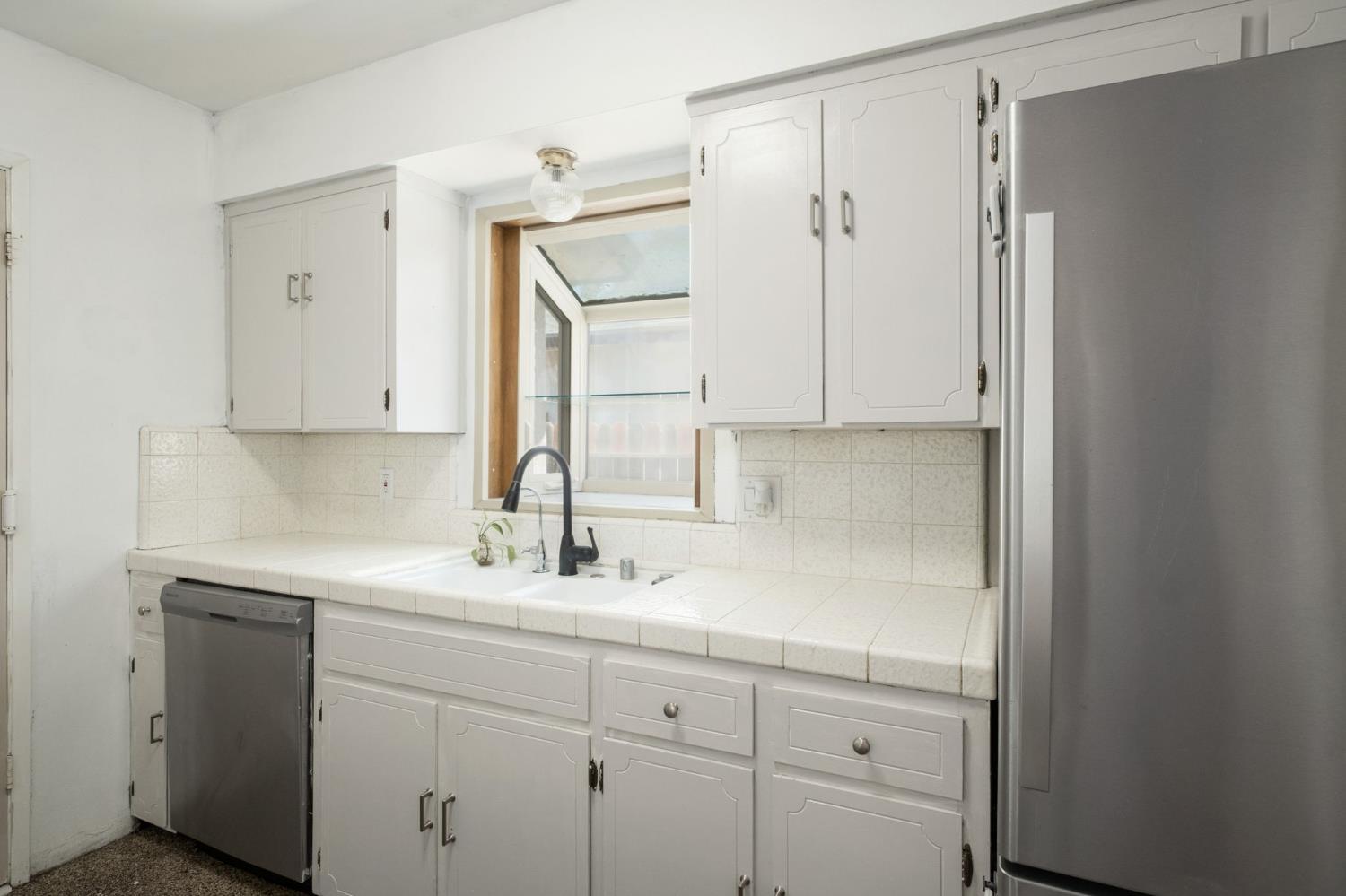 1488 Alamos Ave, Clovis, CA 93611