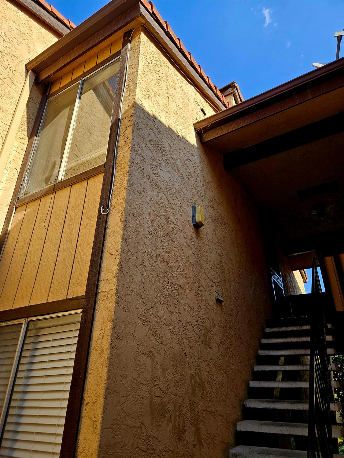 1550 W Ashlan Ave #229, Fresno, CA 93705