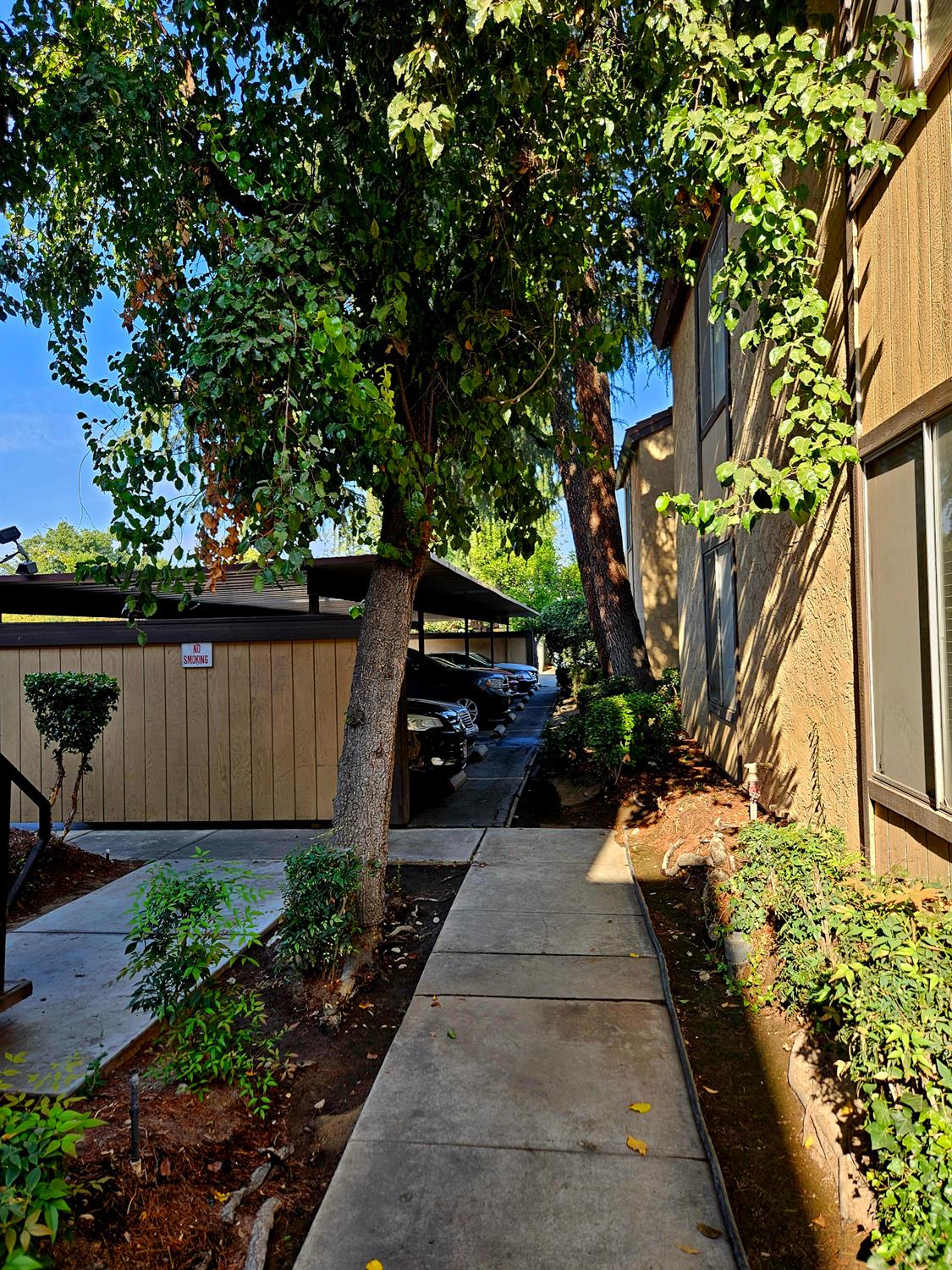 1550 W Ashlan Ave #229, Fresno, CA 93705