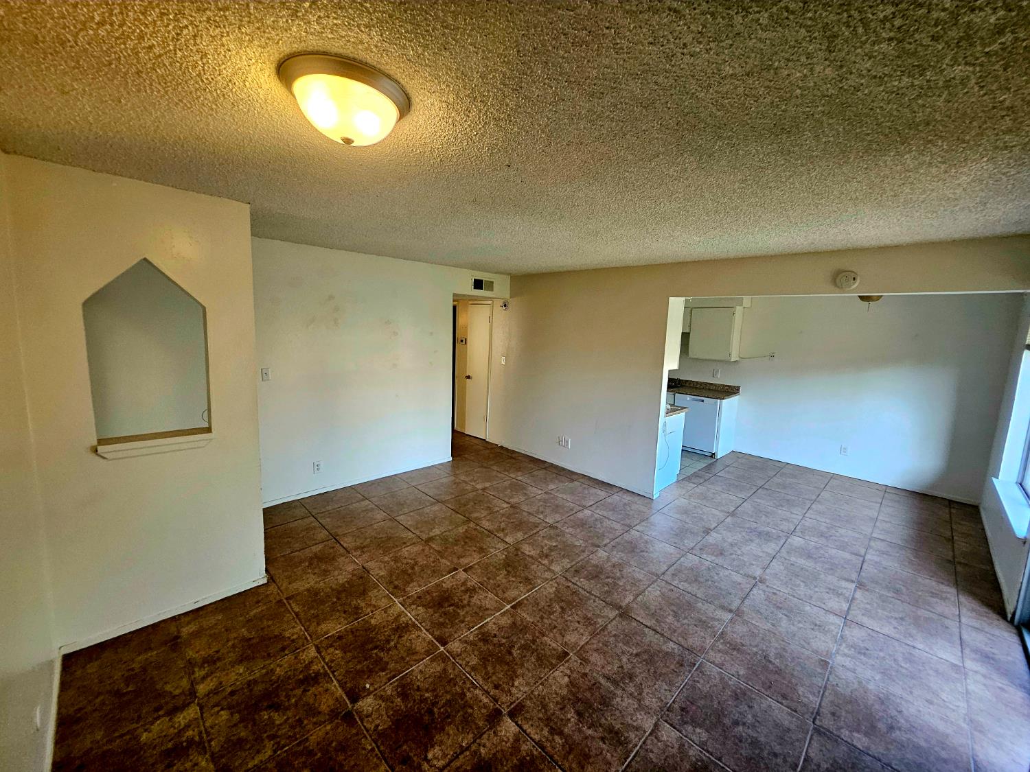 1550 W Ashlan Ave #229, Fresno, CA 93705