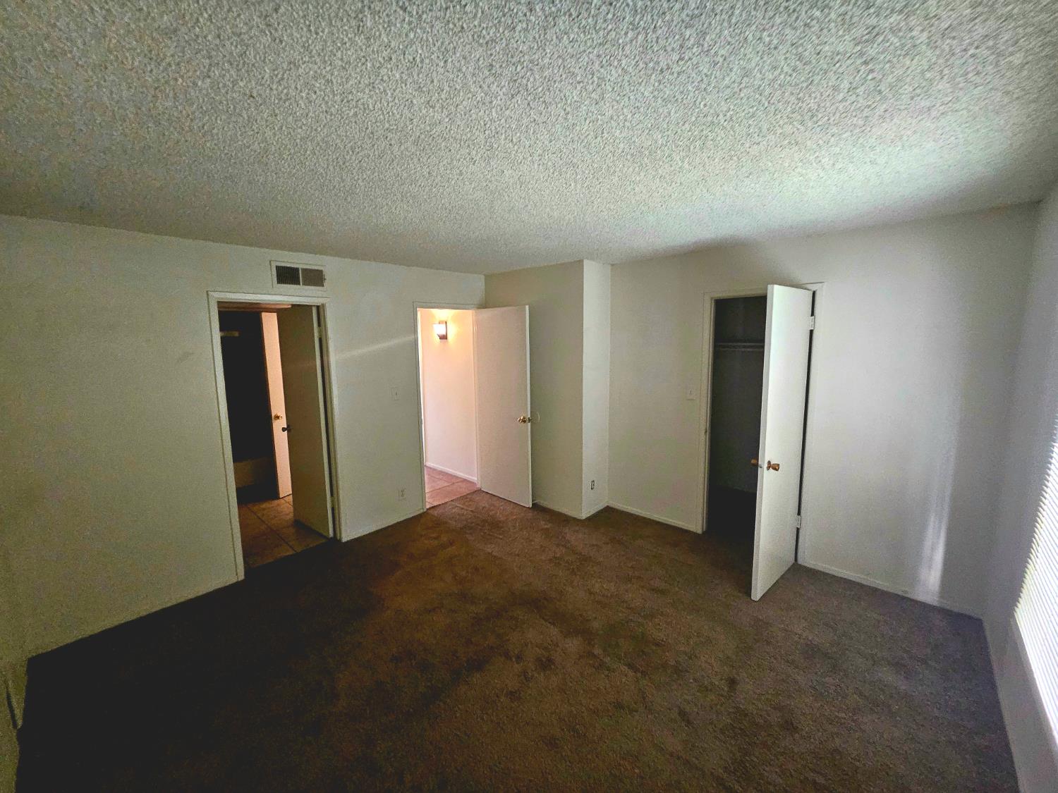 1550 W Ashlan Ave #229, Fresno, CA 93705